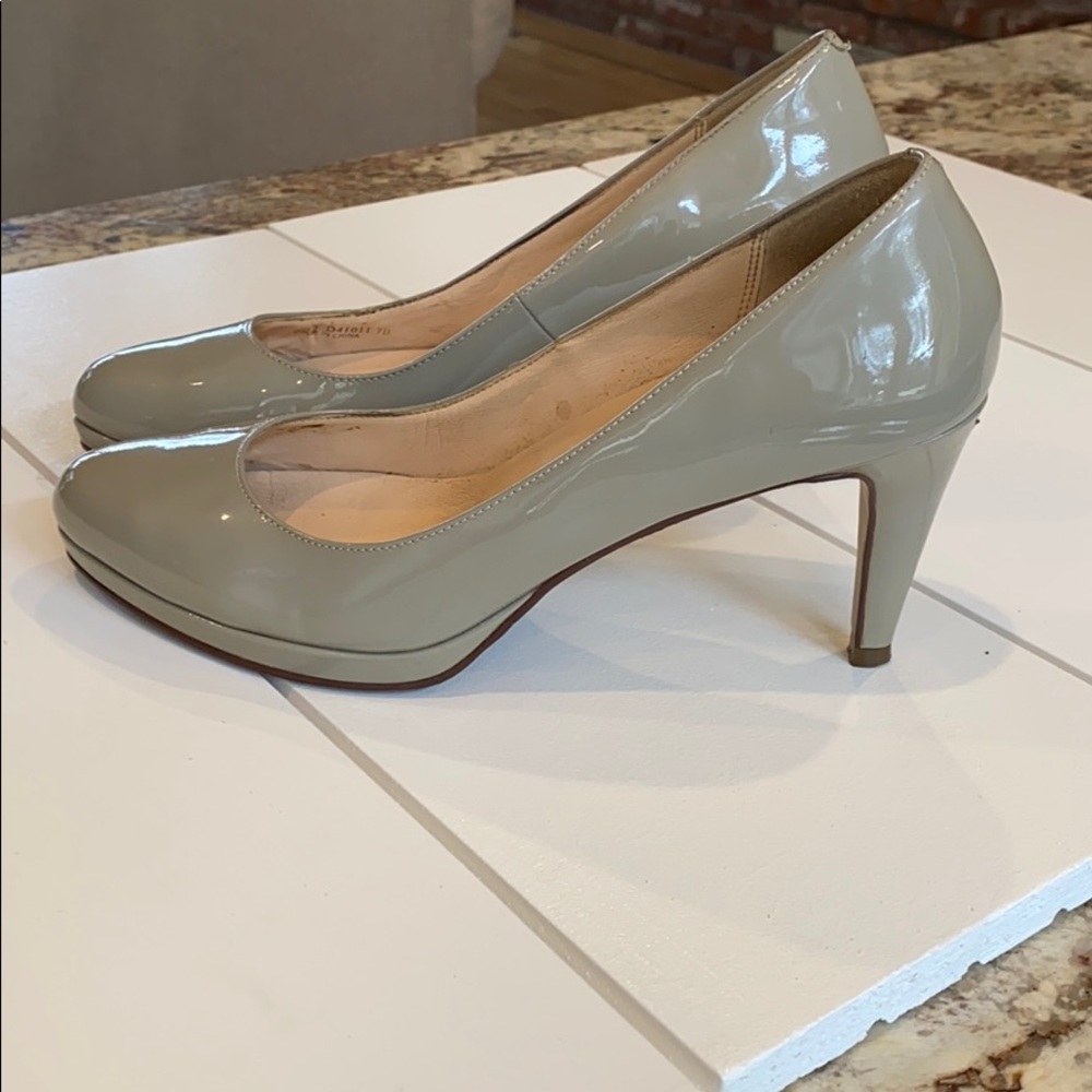 Cole Haan Gray Patent Leather Pumps, Size 7B - Picture 3 of 4